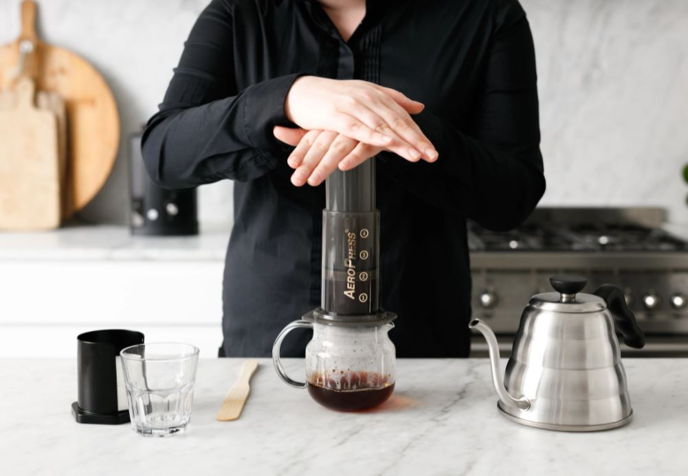 طريقة تحضير القهوة باستخدام ايروبريس